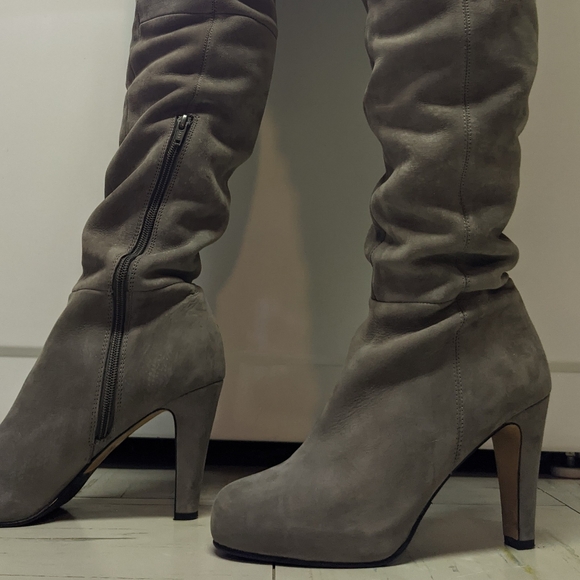 Aldo over the knee gray suede boots - Picture 3 of 9